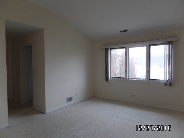 595 Greenview Ln, Wheeling, IL 60090 photo 21