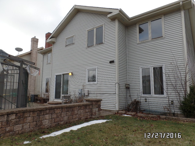595 Greenview Ln, Wheeling, IL 60090 photo 3