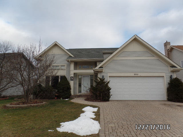 595 Greenview Ln, Wheeling, IL 60090 photo 1
