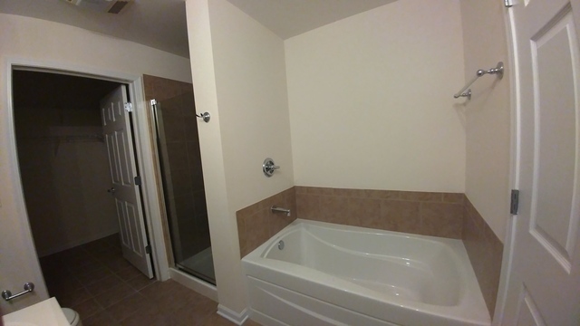 660 Prestwick Ln #201, Wheeling, IL 60090 photo 11