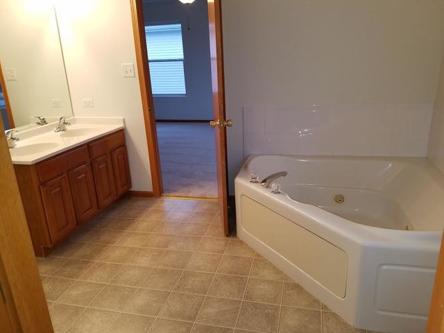 1252 Idabright Dr, Plainfield, IL 60586 photo 14