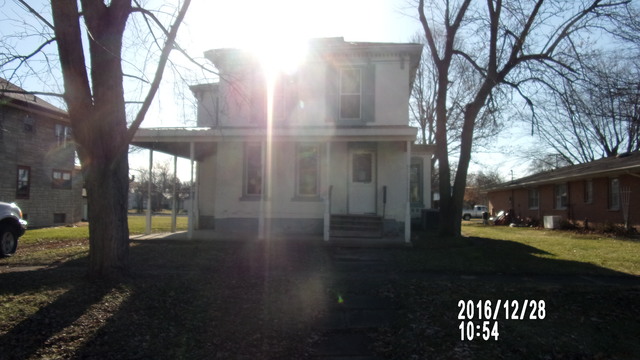 230 E Main St, Sheldon, IL 60966 photo 3