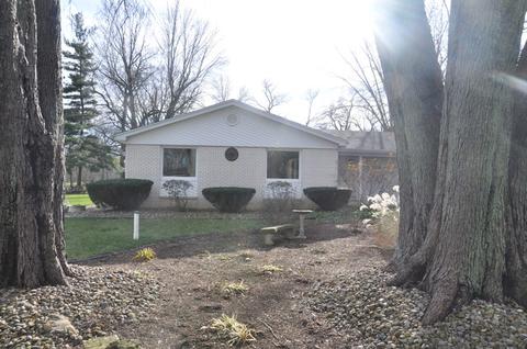 2772 E Riverview Dr, Kankakee, IL 60901 photo 2