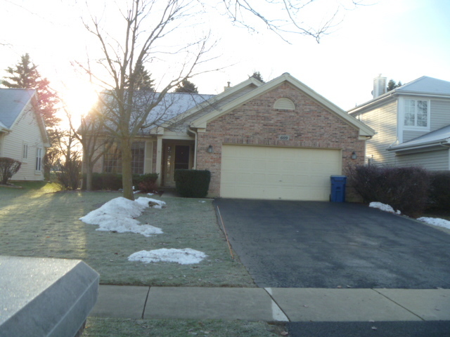 609 Rose Ln, Bartlett, IL 60103 photo 1