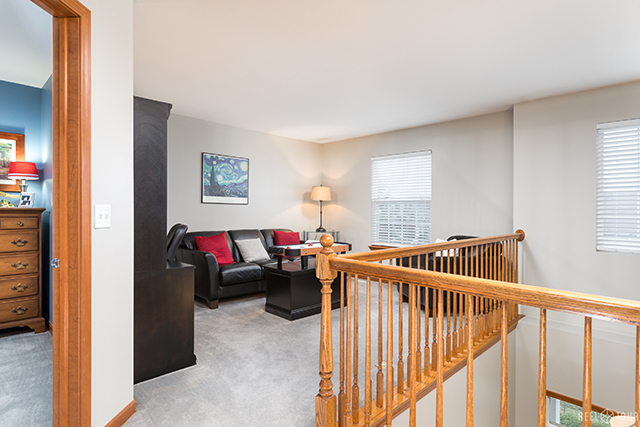 315 Weymouth Ave, Elgin, IL 60124 photo 6