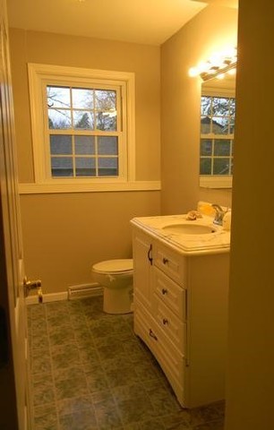 766 Oak St, Elgin, IL 60123 photo 8
