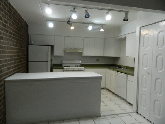 224 E Bailey Rd #A, Naperville, IL 60565 photo 2