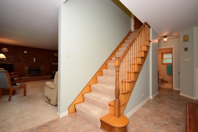 400 Willow St, Itasca, IL 60143 photo 2