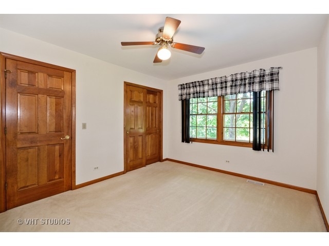 1670 Ithaca Dr, Naperville, IL 60565 photo 19