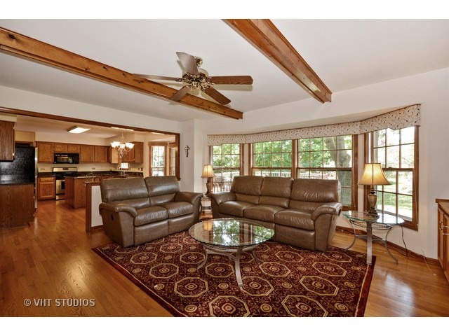 1670 Ithaca Dr, Naperville, IL 60565 photo 12