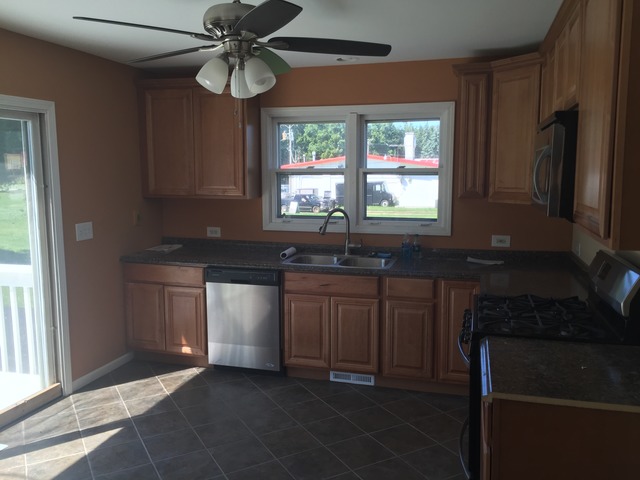 1013 Bangs St, Aurora, IL 60505 photo 4