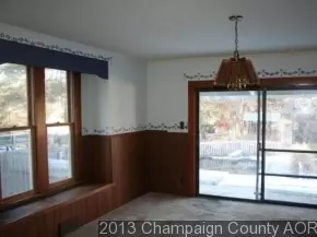 810 W Daniel, Champaign, IL 61820 photo 2