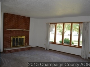 220 E Springfield Rd, Arcola, IL 61910 photo 2
