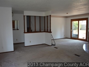 220 E Springfield Rd, Arcola, IL 61910 photo 4