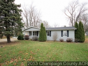 104 W Mckinley Cir, Philo, IL 61864 photo 1
