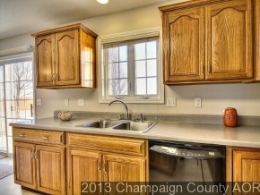 422 E Newton, Mansfield, IL 61854 photo 12