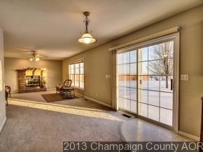 422 E Newton, Mansfield, IL 61854 photo 8