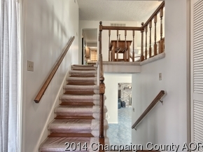 1605 Harbor Point Dr, Champaign, IL 61821 photo 2