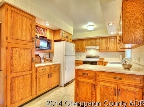 1814 Robert, Champaign, IL 61821 photo 7