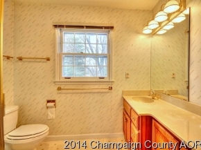 1814 Robert, Champaign, IL 61821 photo 16