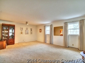 1814 Robert, Champaign, IL 61821 photo 3