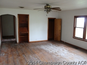 210 Mccarty, Muncie, IL 61857 photo 2