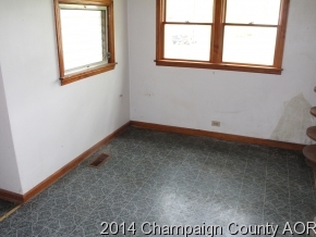 210 Mccarty, Muncie, IL 61857 photo 5
