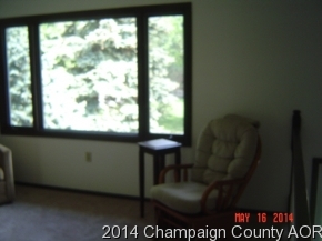908 Pinecrest Dr, Rantoul, IL 61866 photo 5