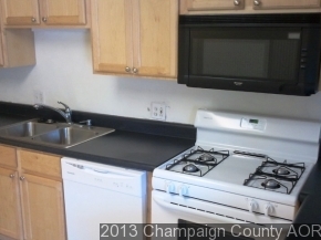 2012 W Sangamon, Champaign, IL 61821 photo 8