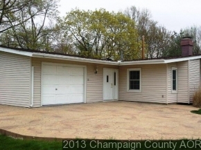 2012 W Sangamon, Champaign, IL 61821 photo 2