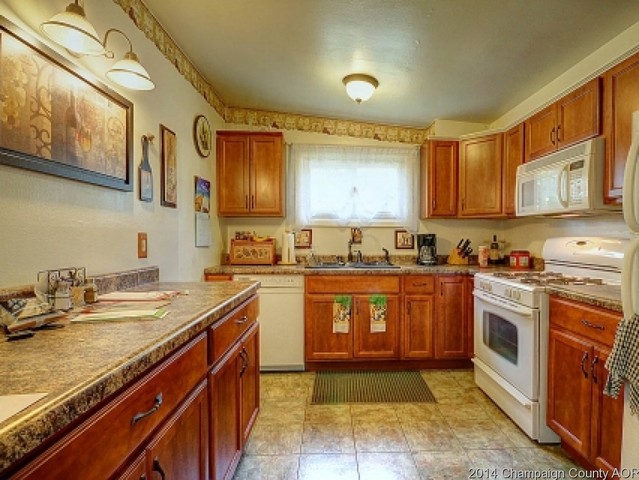 1629 Golfview, Rantoul, IL 61866 photo 4