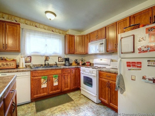 1629 Golfview, Rantoul, IL 61866 photo 3