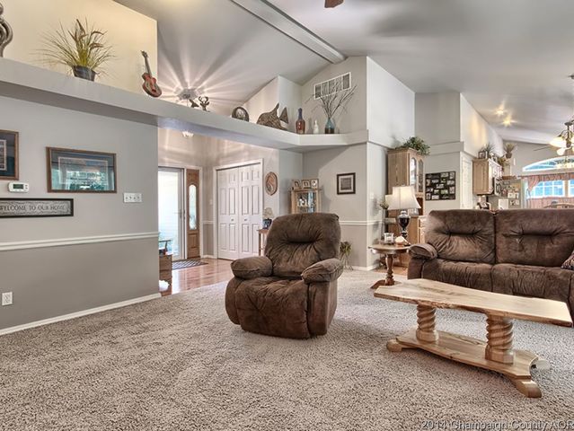 7841 Buttercup Rd, Weldon, IL 61882 photo 3