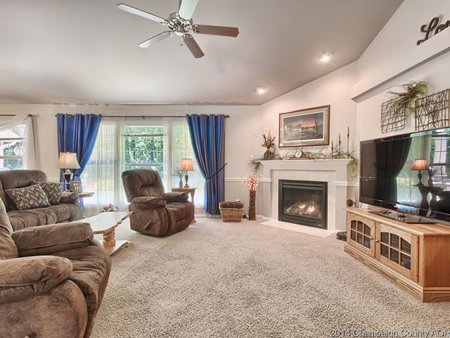 7841 Buttercup Rd, Weldon, IL 61882 photo 4