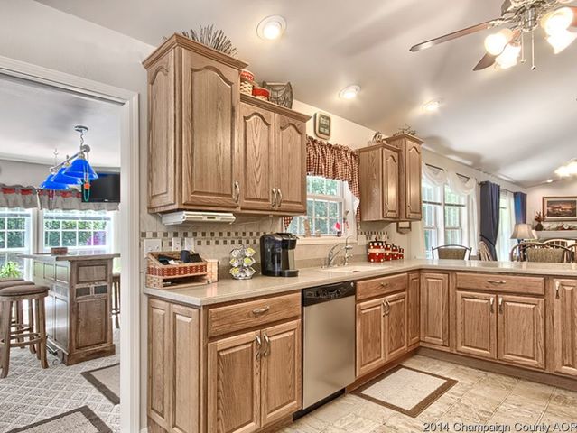 7841 Buttercup Rd, Weldon, IL 61882 photo 7