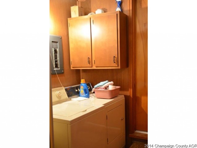 328 Forest Ln, Arthur, IL 61911 photo 7