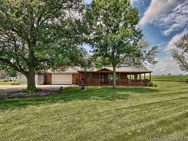 202 E Meade, White Heath, IL 61884 photo 2
