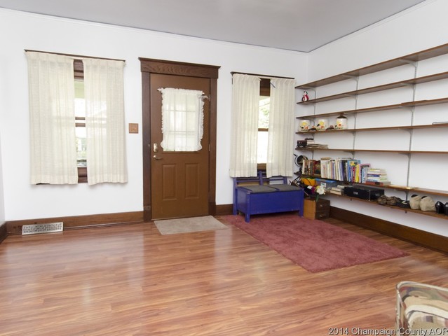 312 N Edwin St, Champaign, IL 61821 photo 2