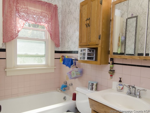 312 N Edwin St, Champaign, IL 61821 photo 18