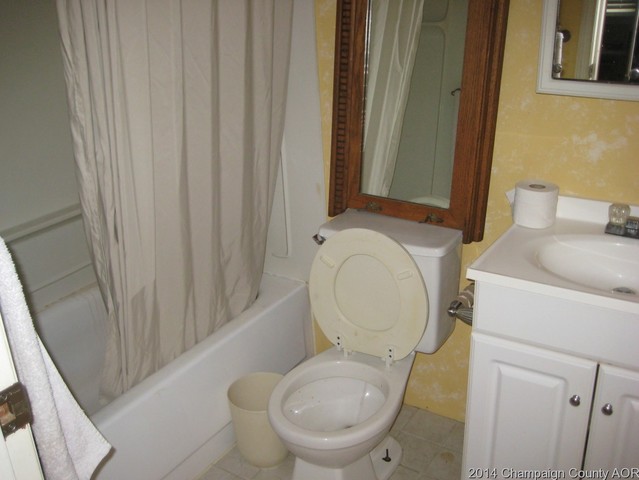 1407 Aztec Dr, Champaign, IL 61821 photo 9