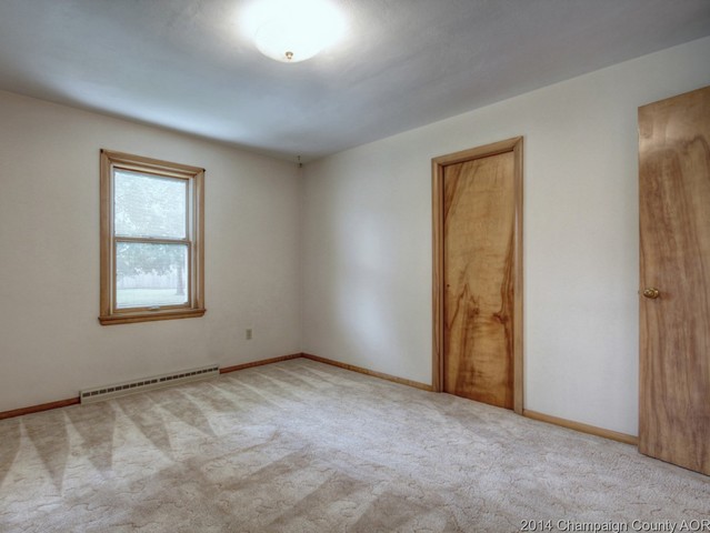 701 E Meyer, Monticello, IL 61856 photo 2