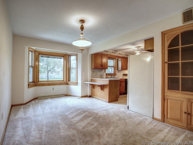 701 E Meyer, Monticello, IL 61856 photo 8