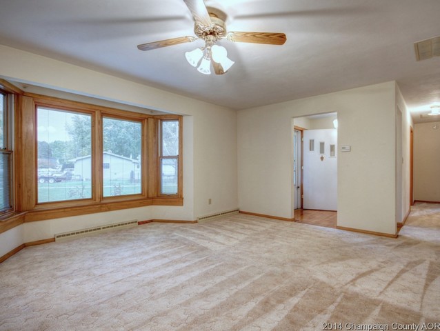 701 E Meyer, Monticello, IL 61856 photo 3