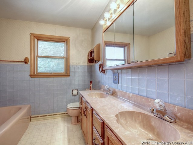 701 E Meyer, Monticello, IL 61856 photo 12