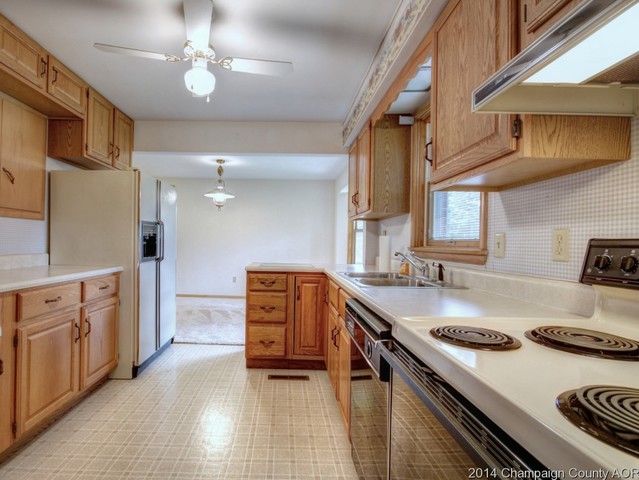 701 E Meyer, Monticello, IL 61856 photo 11