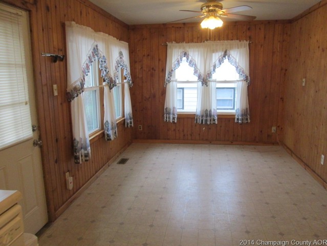 2902 W Daniel St, Champaign, IL 61821 photo 5