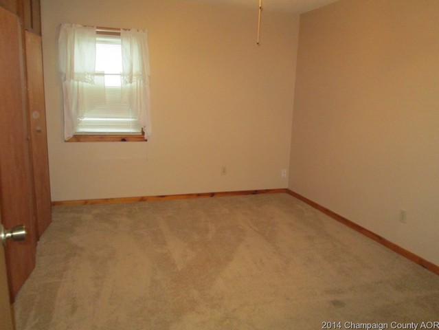 2902 W Daniel St, Champaign, IL 61821 photo 3
