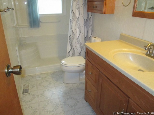 2902 W Daniel St, Champaign, IL 61821 photo 11