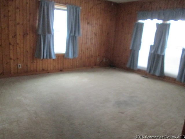 2902 W Daniel St, Champaign, IL 61821 photo 4