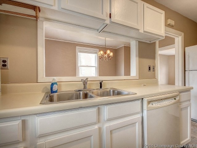 714 Pacesetter, Rantoul, IL 61866 photo 8